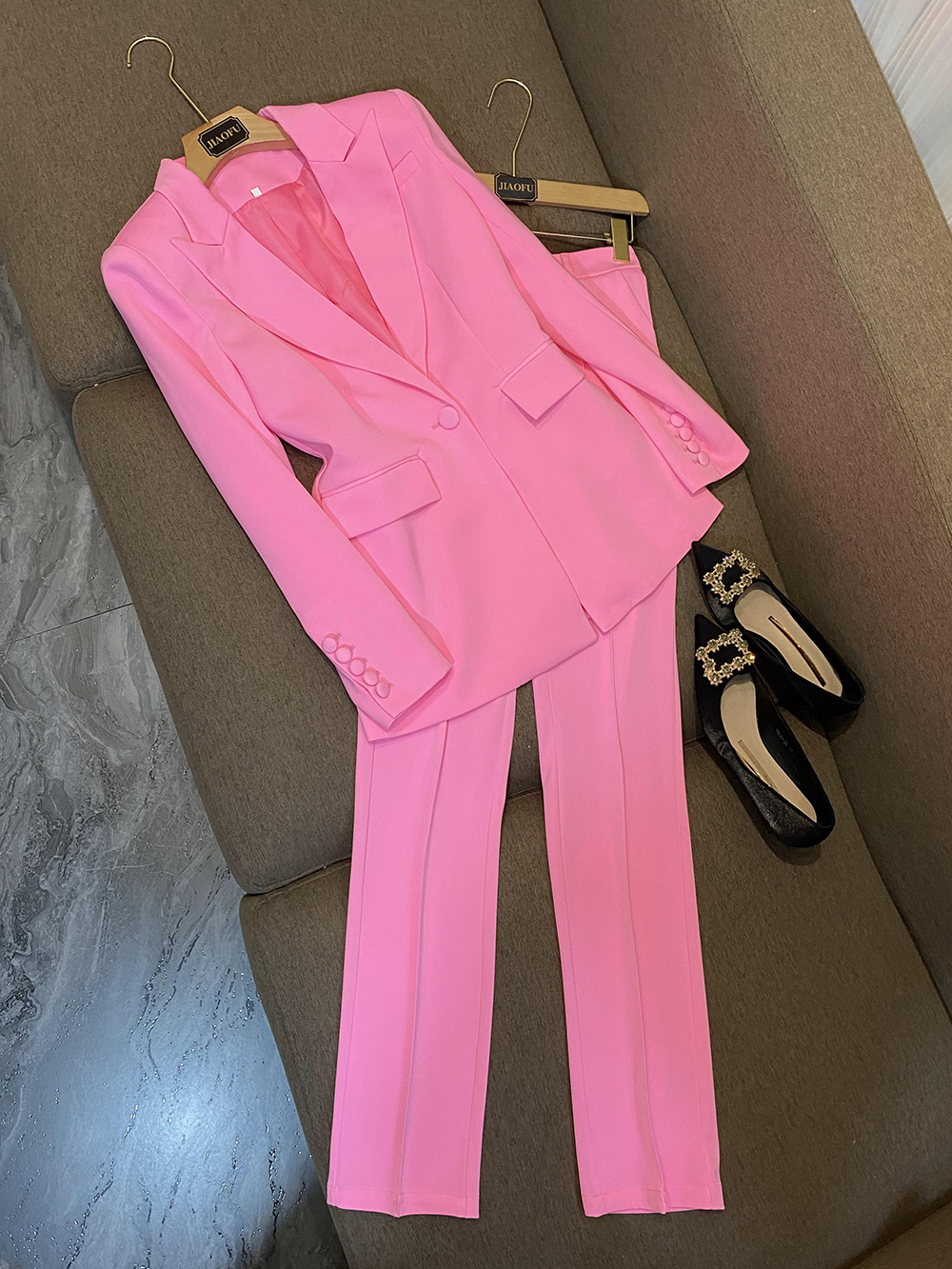 

2022 Autumn Pink Solid Color Two Piece Pants Sets Long Sleeve Notched-Lapel Single-Button Blazers Top & Long Pants Suits Set O2O29519