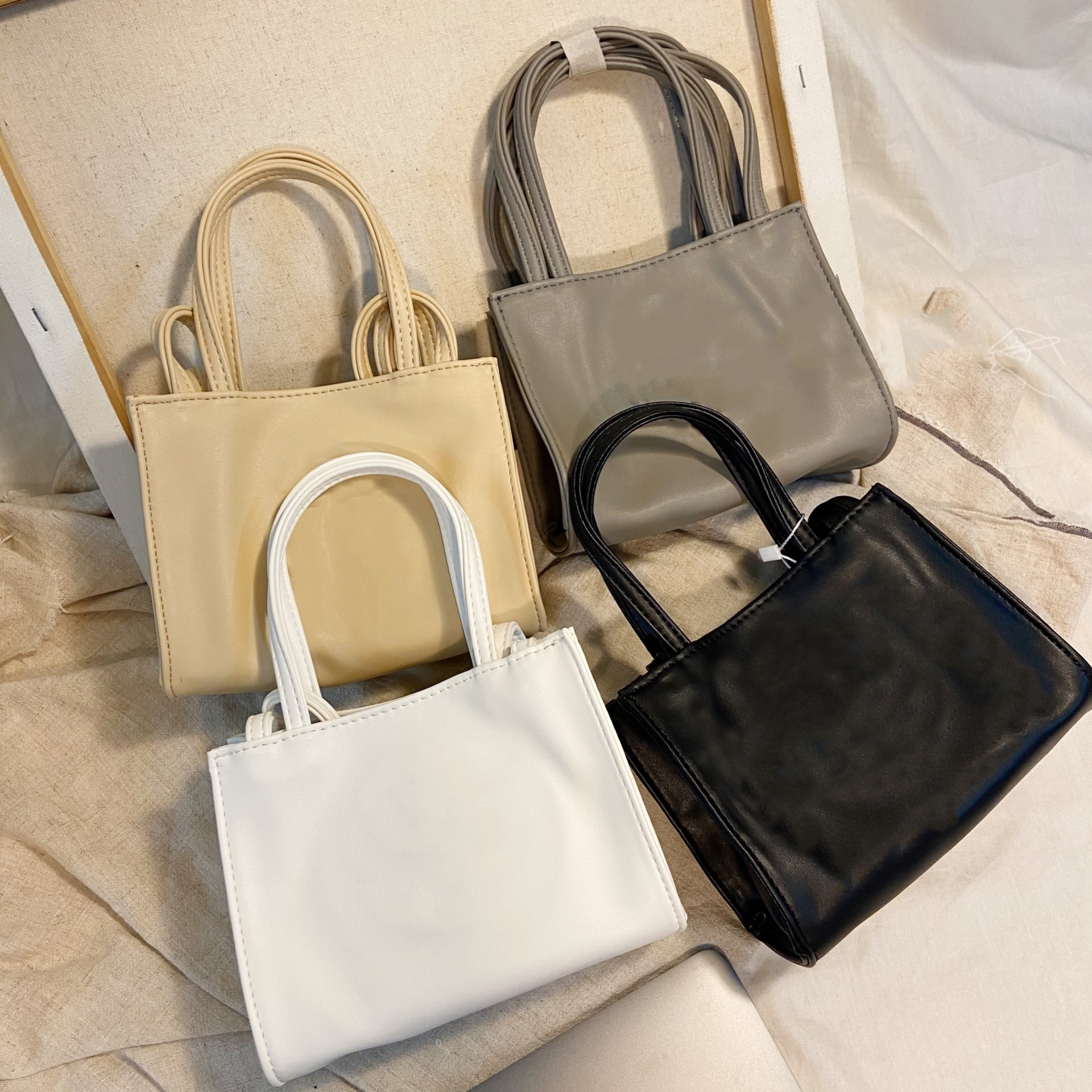 

Designer 3 size Shoulder Handbags Mini bags women handbag soft Leather telfars Crossbody luxurious Fashion Shopping Pink White Satchels bag, I need see other product