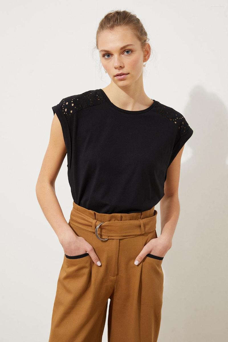 

Women' T Shirts Trendyol Lace Detail Knitted Blouse Ladies Tops Casual Solid Regular Polyester Hollow Out Plus Size, Raw white