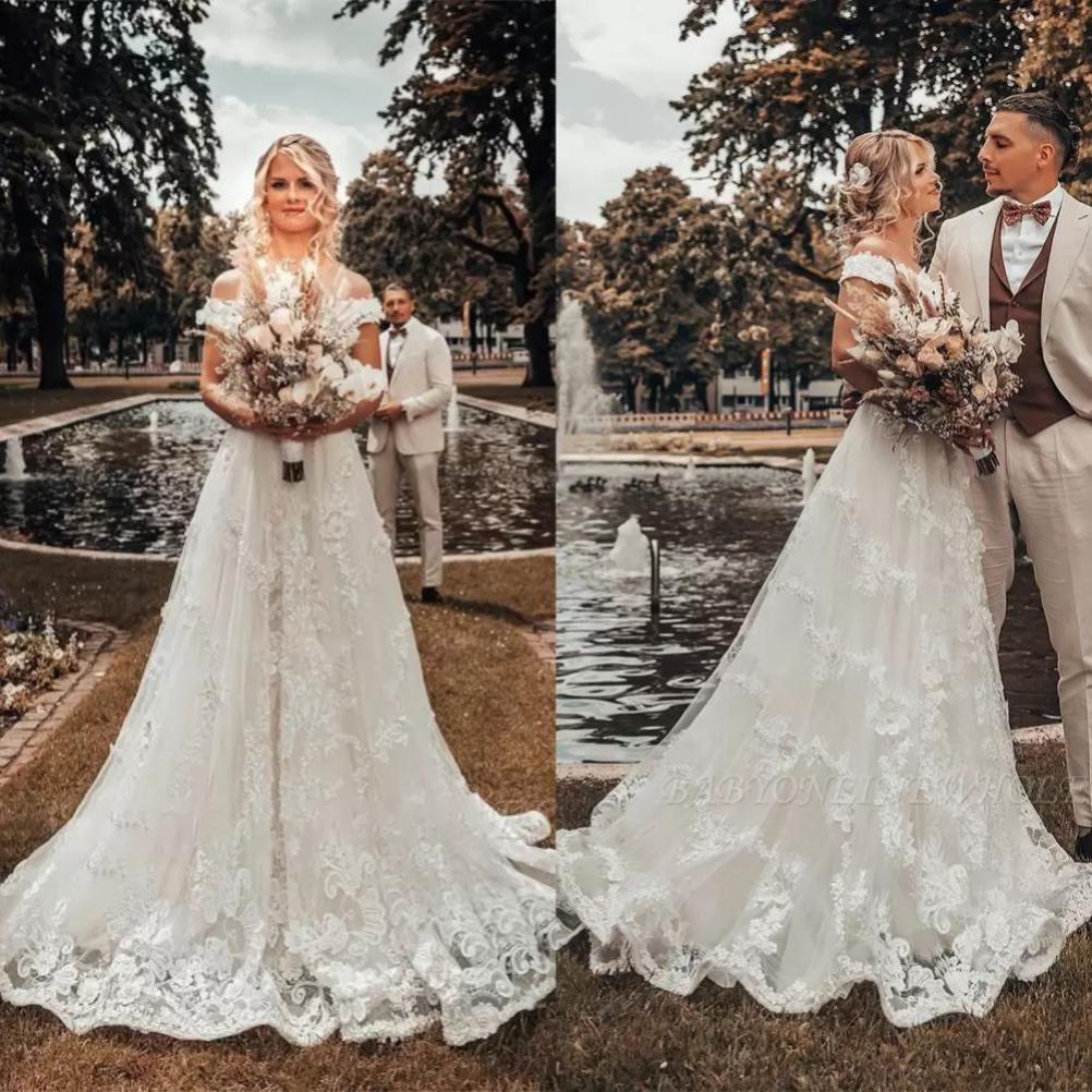 

2023 Gorgeous Lace Wedding Dresses Bridal Gown Applique A Line Off the Shoulder Straps Plus Size Custom Made Beach Garden vestido de novia, Silver