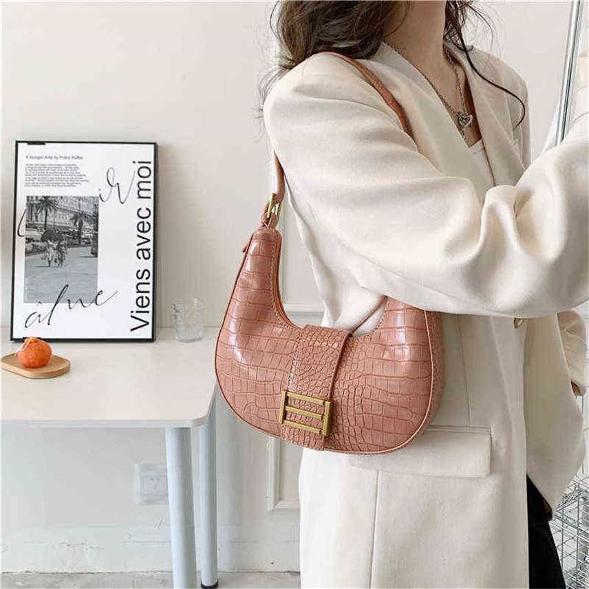 

Western style small bag women's 2022 summer new texture armpit shoulder leisure cross messenger bucket women Purses, White