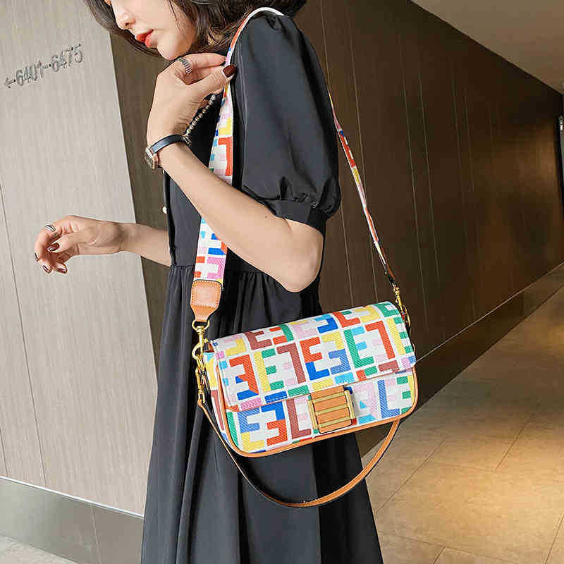 Bag 2023 Trendy Fashion New Women's Bag 18% OFF Net red foreign style small Korean version personality ins girl's hand messenger single