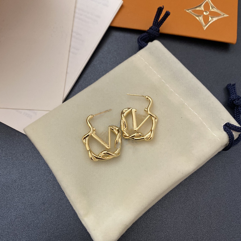

With BOX L Designer Letters Studs Ear Hook Geometric Famous Women 18K Gold Plated Luxury Earring Wedding Party Jewelry