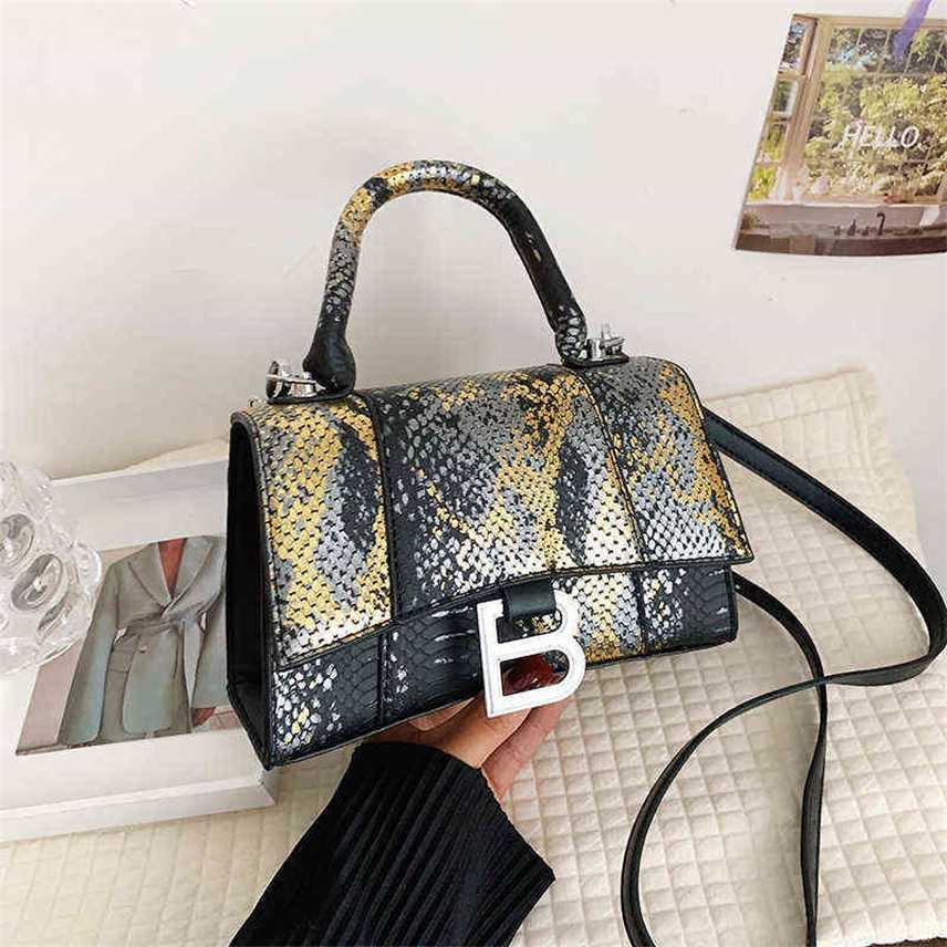 

Women's bag new women's 2022 fashionable pattern sling one Shoulder Messenger Bag versatile hands s Purses, Black