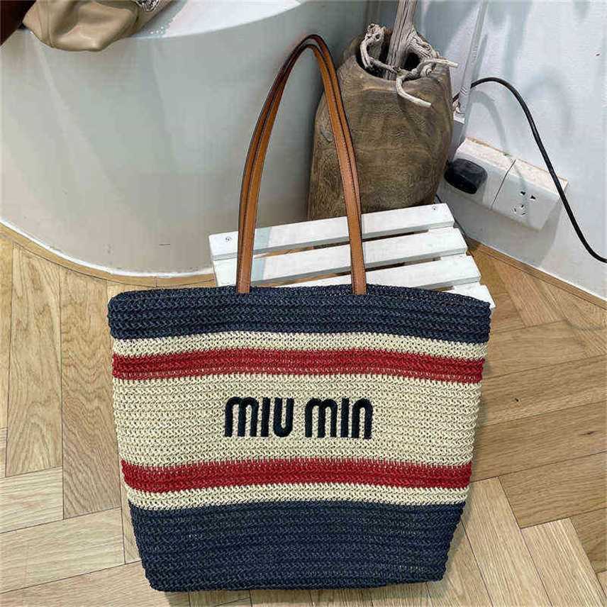 

Handbags Outlet Heat leather tote women's woven large capacity shopping stripe straw Tote Bag Mommy bag, The letter is green