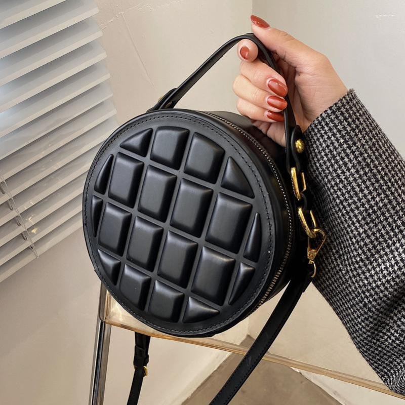 

Evening Bags 2022 High Quality Rhombus Chocolate Square Round Cake Handbag Korean Fashion One Shoulder Messenger Trend Female Waist Bag, Black