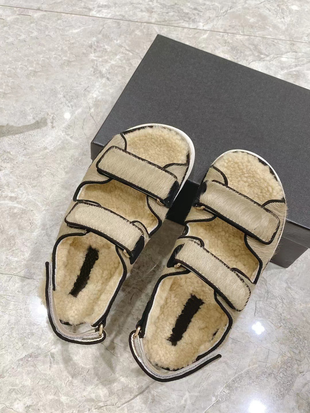 

Thick soled slippers outdoor platform letters women's sandals leather high heels designer women's shoes large 2022, L1