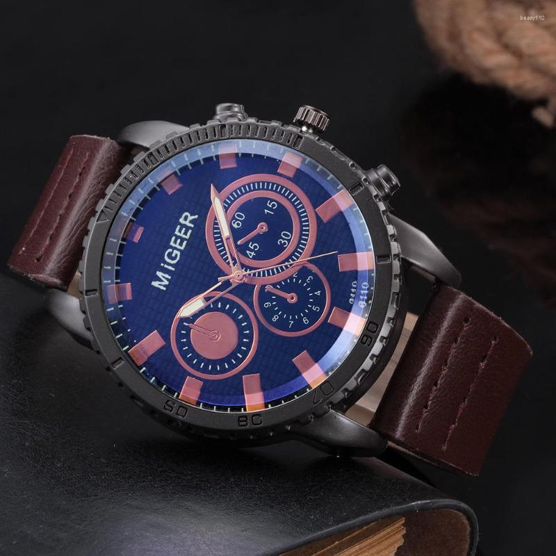 

Wristwatches Luxury Watch 2022 Men's Belt Quartz Geneva Fashion Leisure Business Bulk Items Wholesale Gifts, Lz