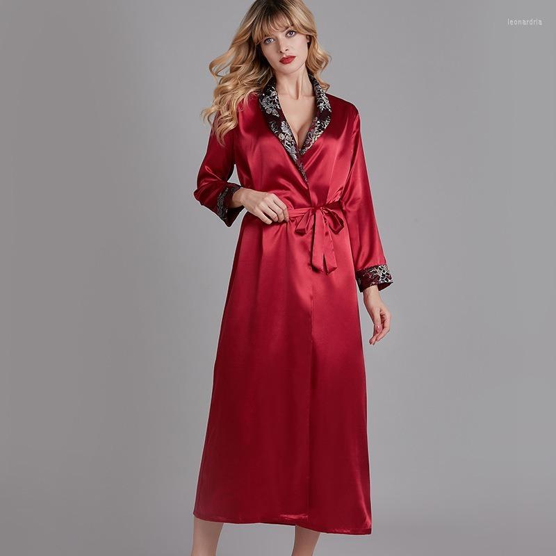 

Men's Sleepwear Fashion Casual Ladies Bathrobe V-neck Long-sleeved Robe Spring Embroidery Sexy Home Wear Female Pajamas, Black