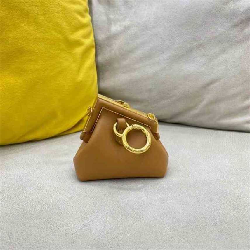 

autumn and winter new Mini hairy chain clip bag dinner hand sling Shoulder Messenger Bag women's, Black