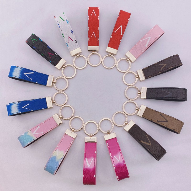 

2023 Designer Keychains Luxury Brand Key Chain PU Leather Animal Bag Pendant Charm Girls Cars Keyrings Chains Holder Fashion Women Key Ring Jewelry L0025468V