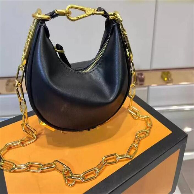 

Women Fashion Leather Evening Bags Designer Retro Crescent Inner Bag Bottom Metal Multicolor Half Moon Bag Luxury ClutchMulti Pochette, Ordinary box