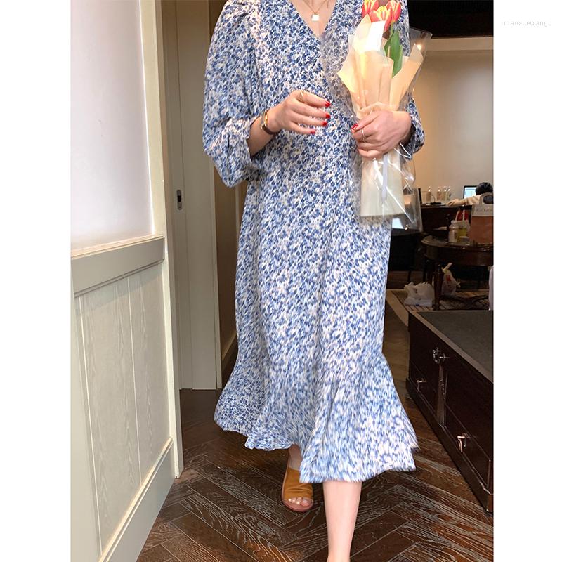 

Casual Dresses Fishtail Floral Dress Women Autumn Thin 2022 Long-sleeve V-neck Mid-length Skirt Elegant Loose Waist Vacation Chic Gala, Blue