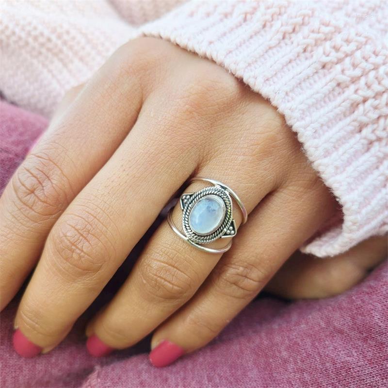 

Cluster Rings Woman Fashion Bohemian Natural Moonstone For Girl Engagement Party Wedding Boho Jewelry Gifts Female Anillos