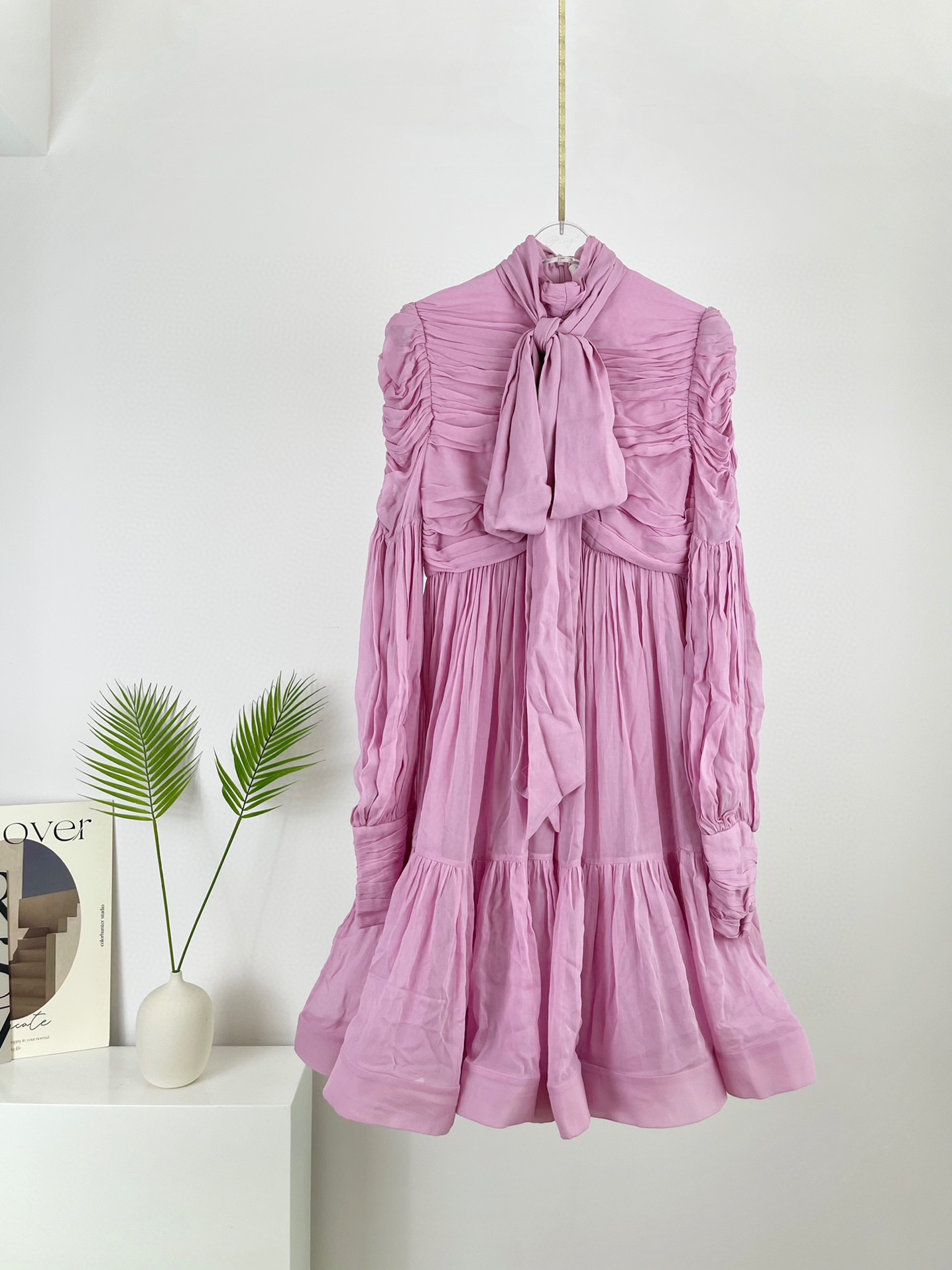 

Casual Dresses 2022 Australian designers will launch new pleated short and medium dresses in autumn and winter, Pink