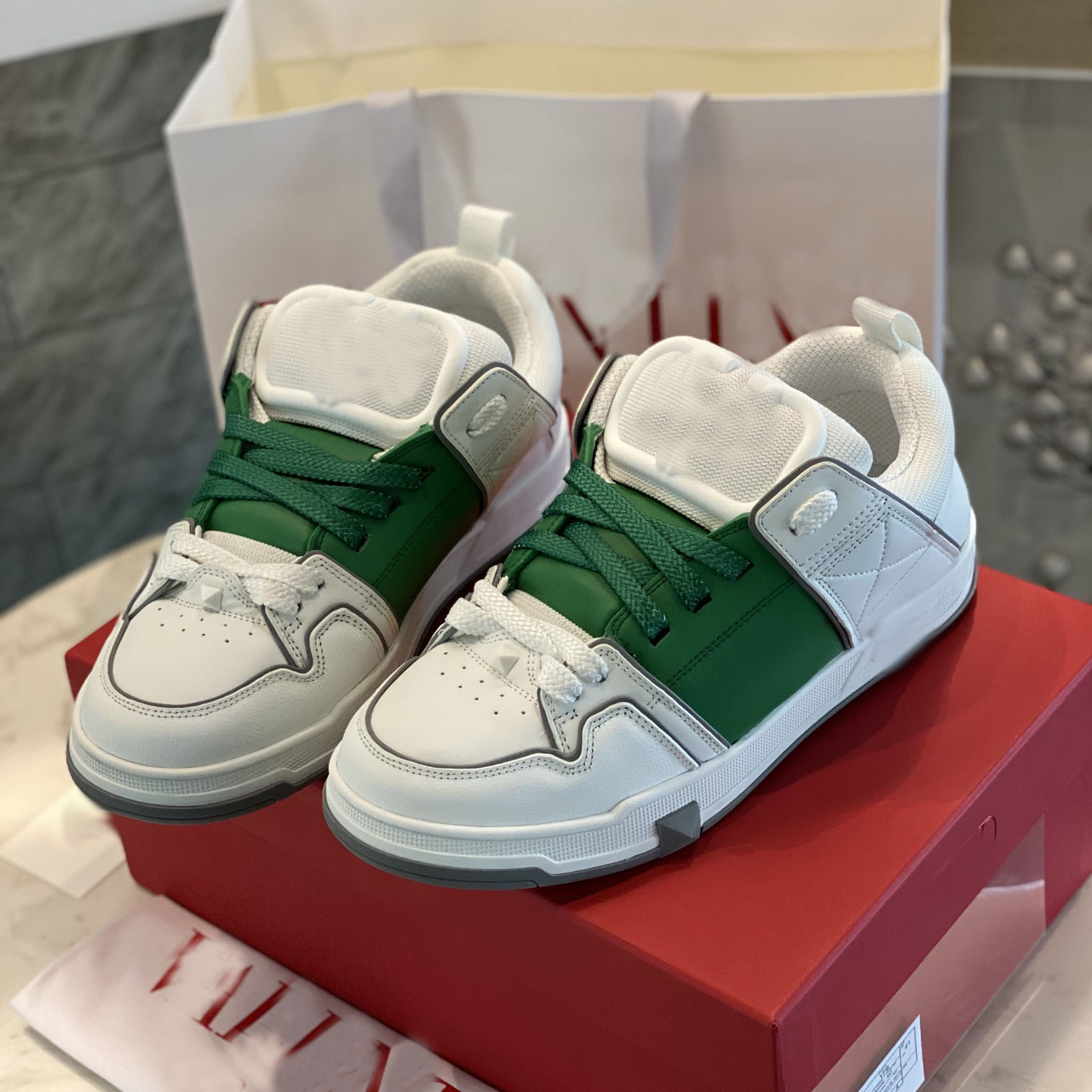 

Women's casual sports shoes classic red whiteblack and gold stripes fashiondesigner breathable thick-soled outdoor sports, Blue