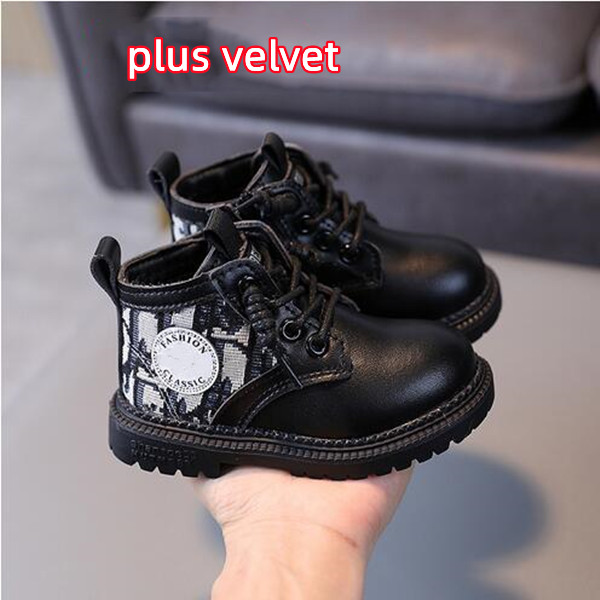 

2022 Winter New Children's Shoes Martin Boots Boys Plush Warm Cotton Shoes Baby Short Boots Fashion Designer Children's Casual Shoes Leather Boots, Black plush
