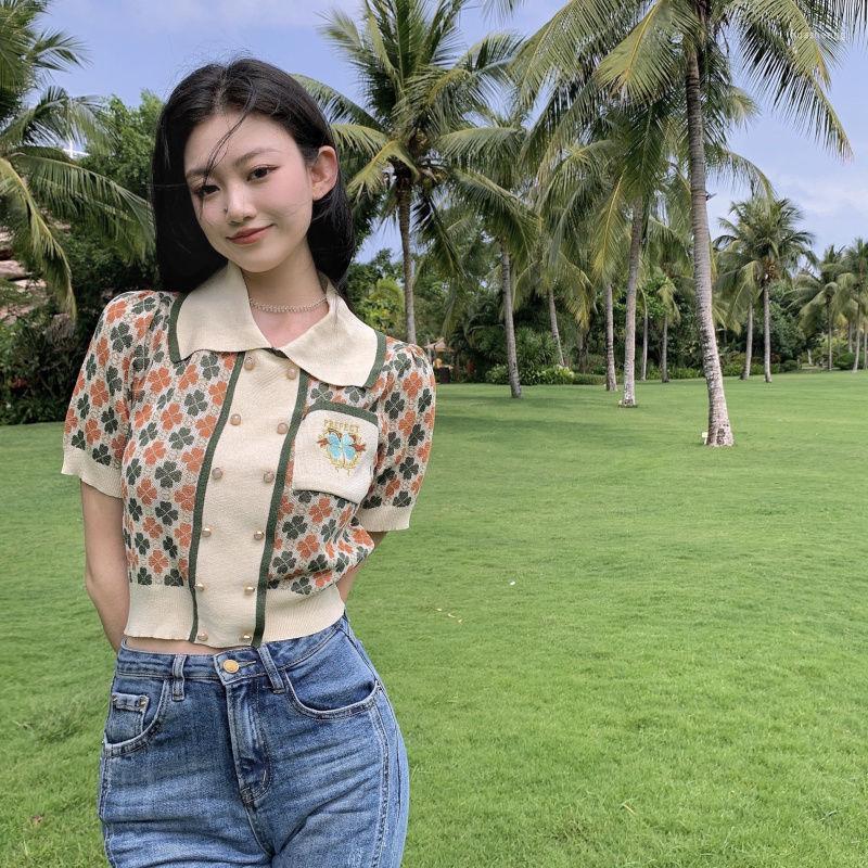 

Women' Knits Women' & Tees Knitted Cardigan 2022 Summer Western Style Double-Breasted Lapel Embroidered Clover Short-Sleeved Sweater, Khaki