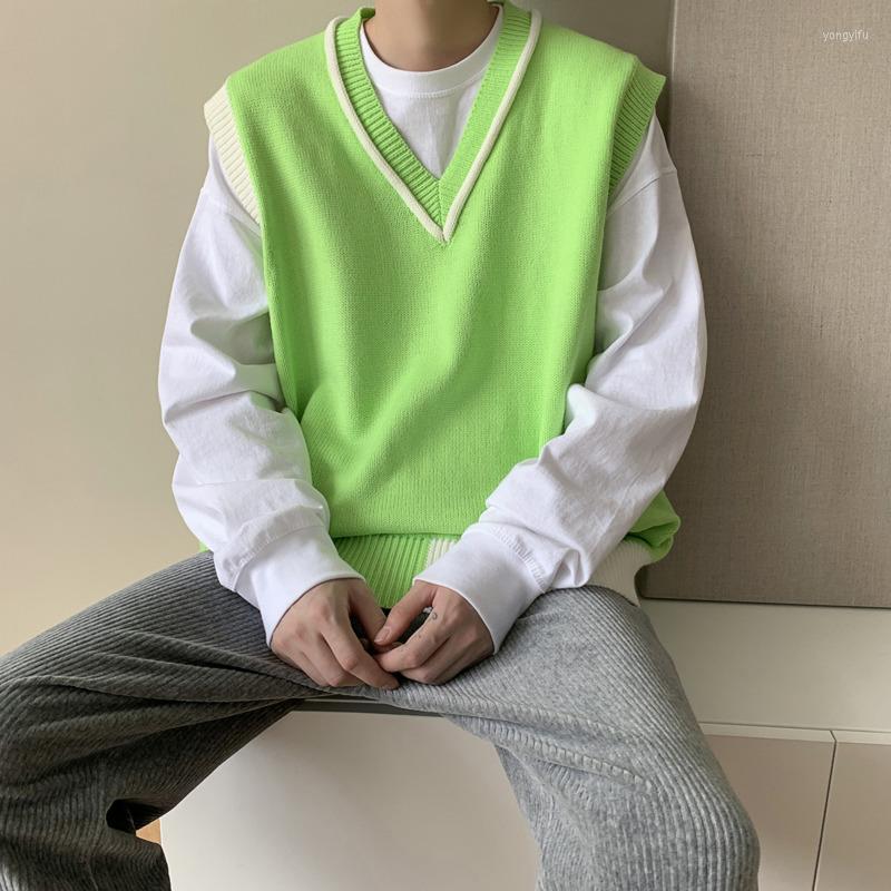 

Men' Vests Green Black V-neck Sweater Vest Men Warm Fashion Casual Knitted Pullover Korean Clothes Loose Sleeveless Mens