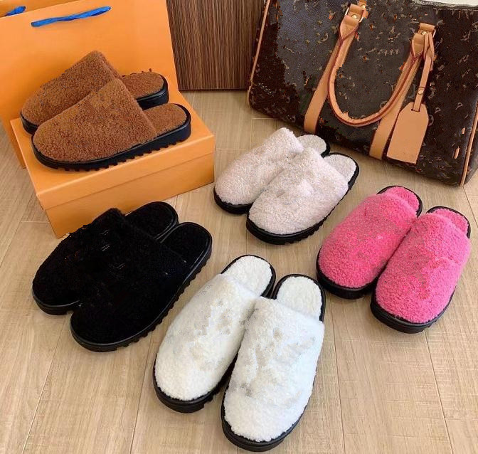 

2022 luxury woolen thick soles slipper women autumn winter printing fuzzy lazy ladies lamb wool to keep warm half slipper Cotton flat slippers 35-42, Black