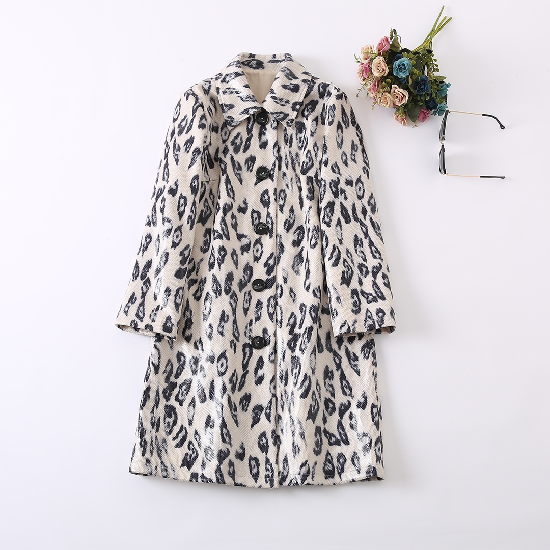 

Women's Trench coats European Designer Designs Large Leopard Polo, Multi