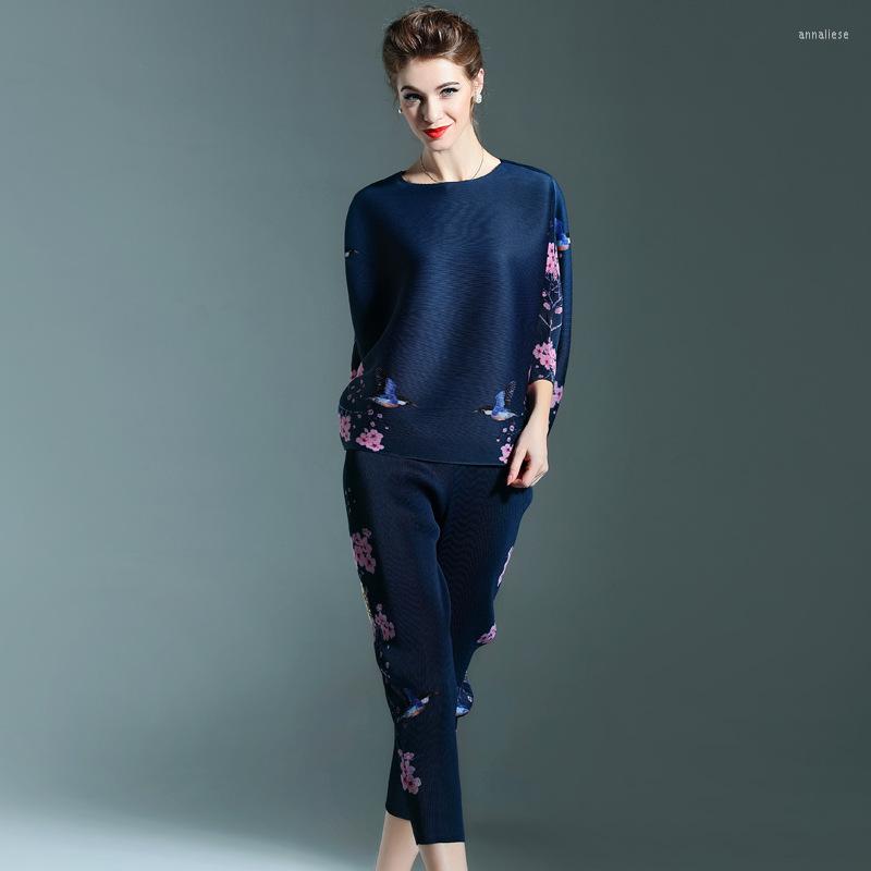 

Women's Two Piece Pants Miyake Spring Fold Large Size Women Fashion Seven Feet Suit Sleeve Loose Set Of Pleated Clothing, Gray