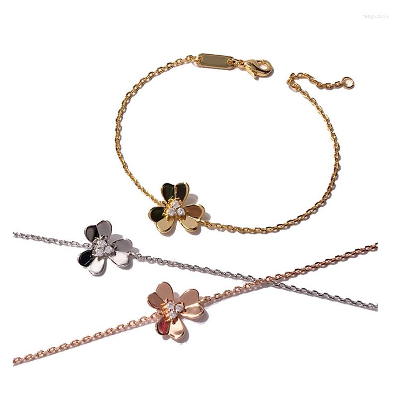 

Bangle Exquisite Lucky Clover Bangles For Women Fashion Gold Color Bracelet Jewelry Accessories Wedding Party Female Fine Gift Z316
