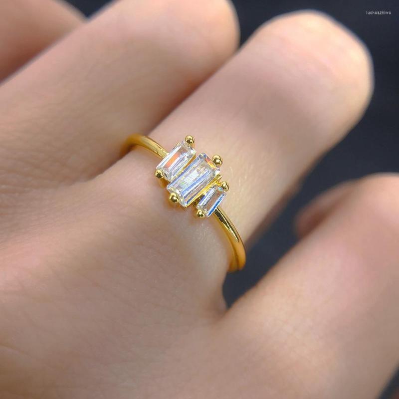 

Cluster Rings Geometric Crystal Thin For Women Fashion Designer Minimalist Wedding Zirconia Tennis Ring Trend Jewelry Wholesale KAR213