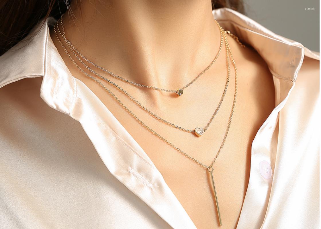 

Pendant Necklaces 2022 European And American Long Alloy Multi-layer Heart-shaped Necklace With Simple Geometry Star Pandant