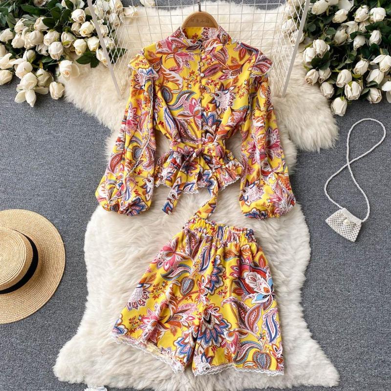 

Women's Tracksuits European And American Style French Retro Print Waist Bandage Puff Sleeve Shirt Women's High Casual Shorts Two-piece, Blue