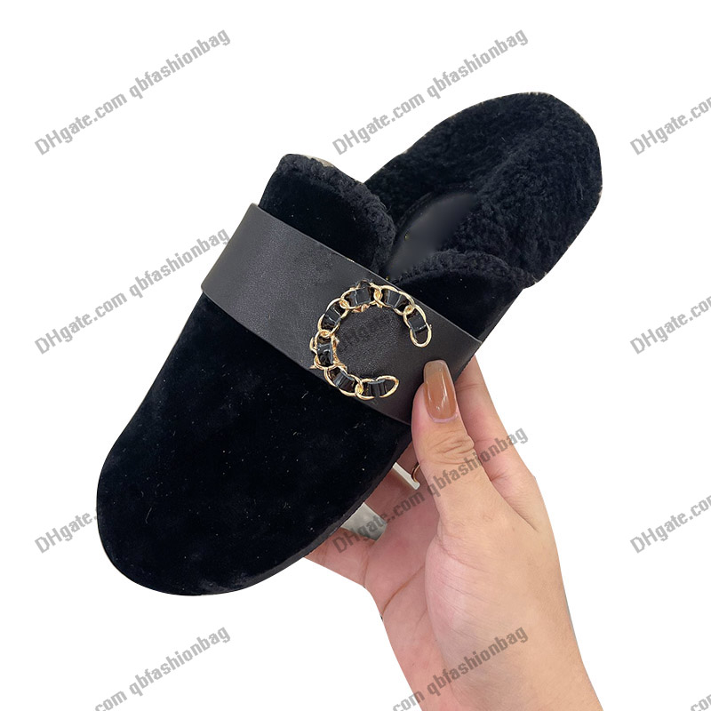 

22ss F/W Slipper For Women Designer Velvet With Chain Letter Fur Warm Soft Comfy Mules Slides Flip Flops Slip-on Classic Whtie Black Retro Indoor Shoes Casual Shoe