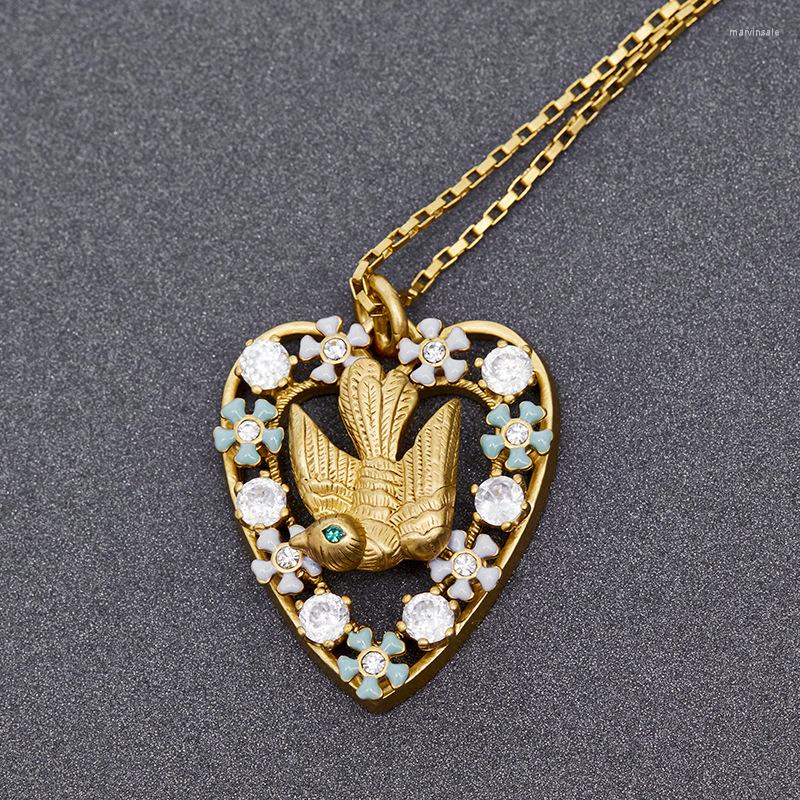 

Choker Personality Hollow Garland Love Golden Bird Long Necklace Niche Sweater Chain