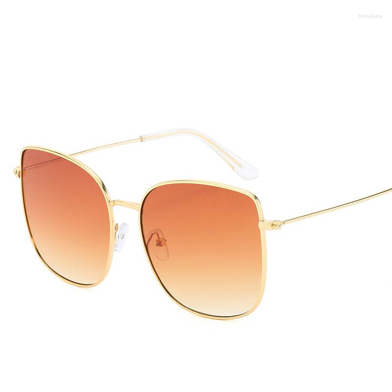 

Sunglasses Retro Metal Square Gradient 2022 Fashion Pink Luxury Mirror Oversized Women Vintage UV400 Gafas