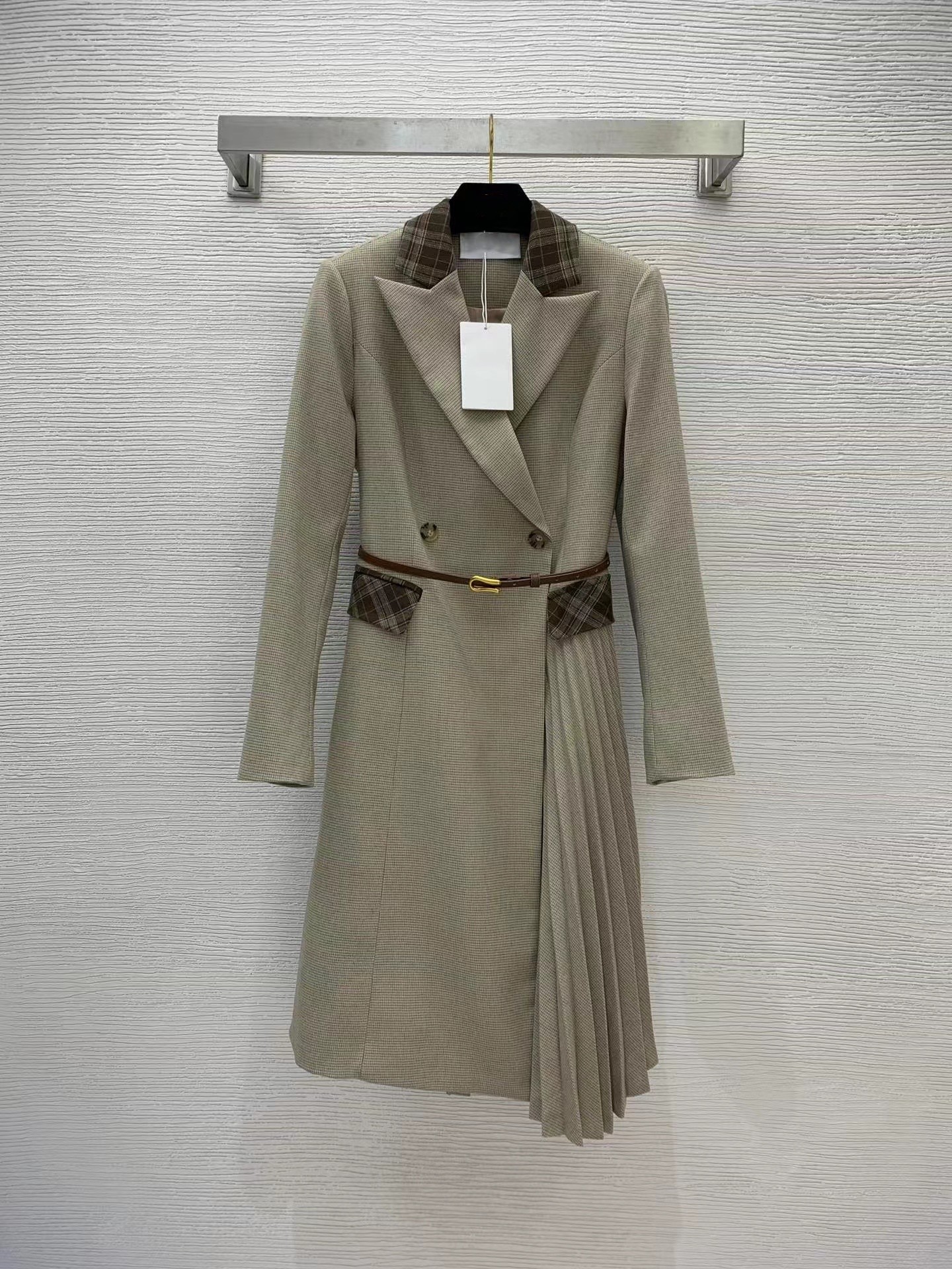 

2022 Autumn Winter Milan Runway Women' Trench Coats Lapel Neck Long Sleeve fashion Brand Same Style Women' Jackets Designer Outerwear 1031-6, Picture color