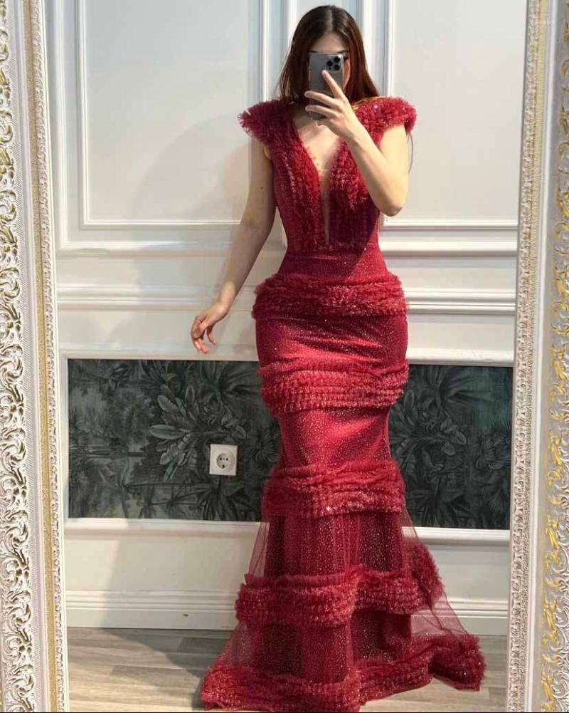 

Party Dresses Sexy Prom Plunging V Neck Ruffled Tulle Mermaid Burgundy Vestidos De Novias, Black
