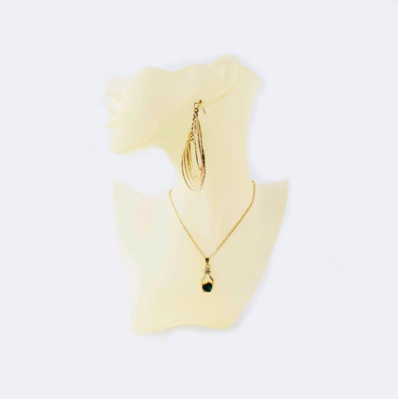 

Jewelry Pouches SZanbana Necklace Showcase Display Bust Resin Material Head Model Pendant Earring Chain Mannequin Stand