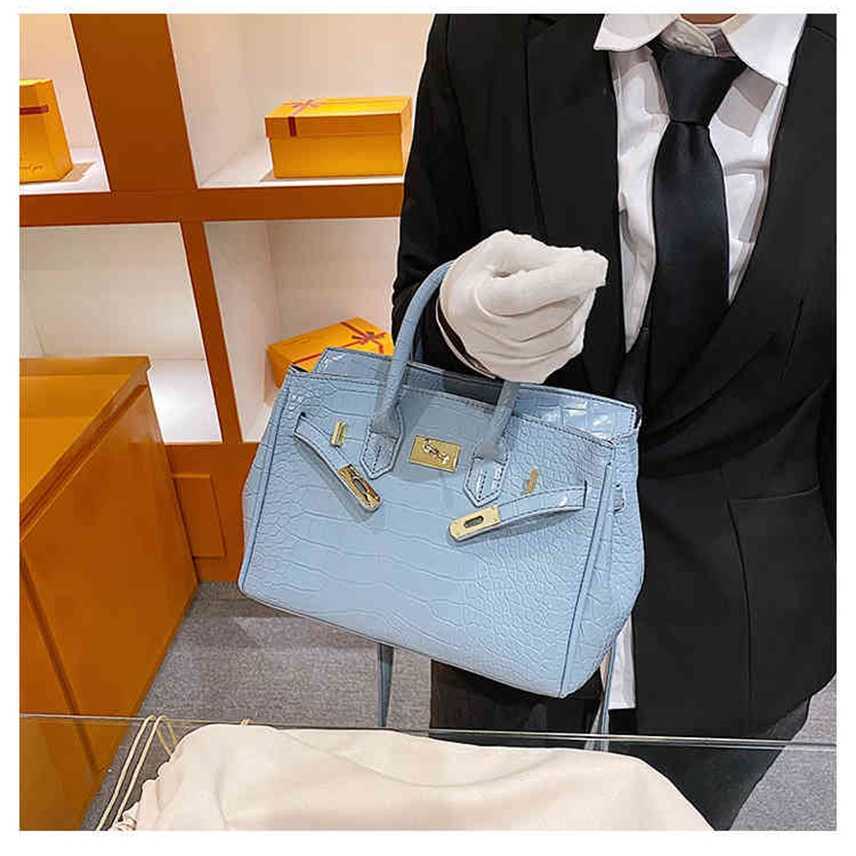 

Bags Autumn winter crocodile pattern bag women's 2022 new versatile shoulder Cross messenger Purses, White