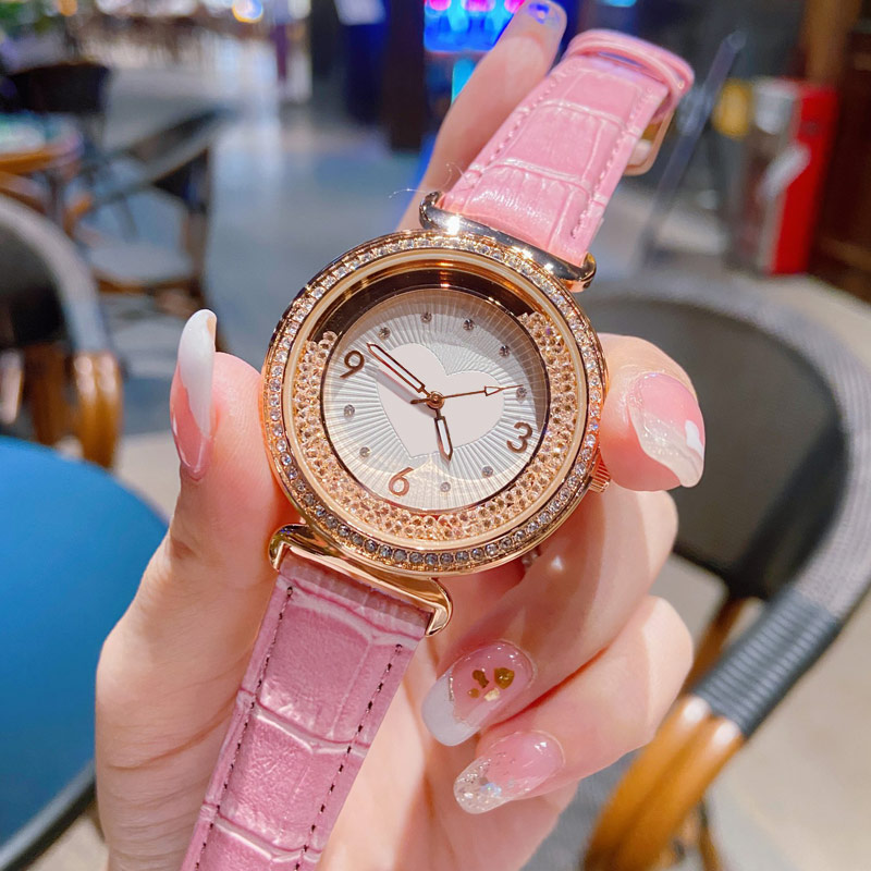

Luxury Diamond Women's Watch: Designer Fashion Timepiece with 35mm Leather Strap - Perfect Gift for Christmas, Valentine's Day, and Mother's Day