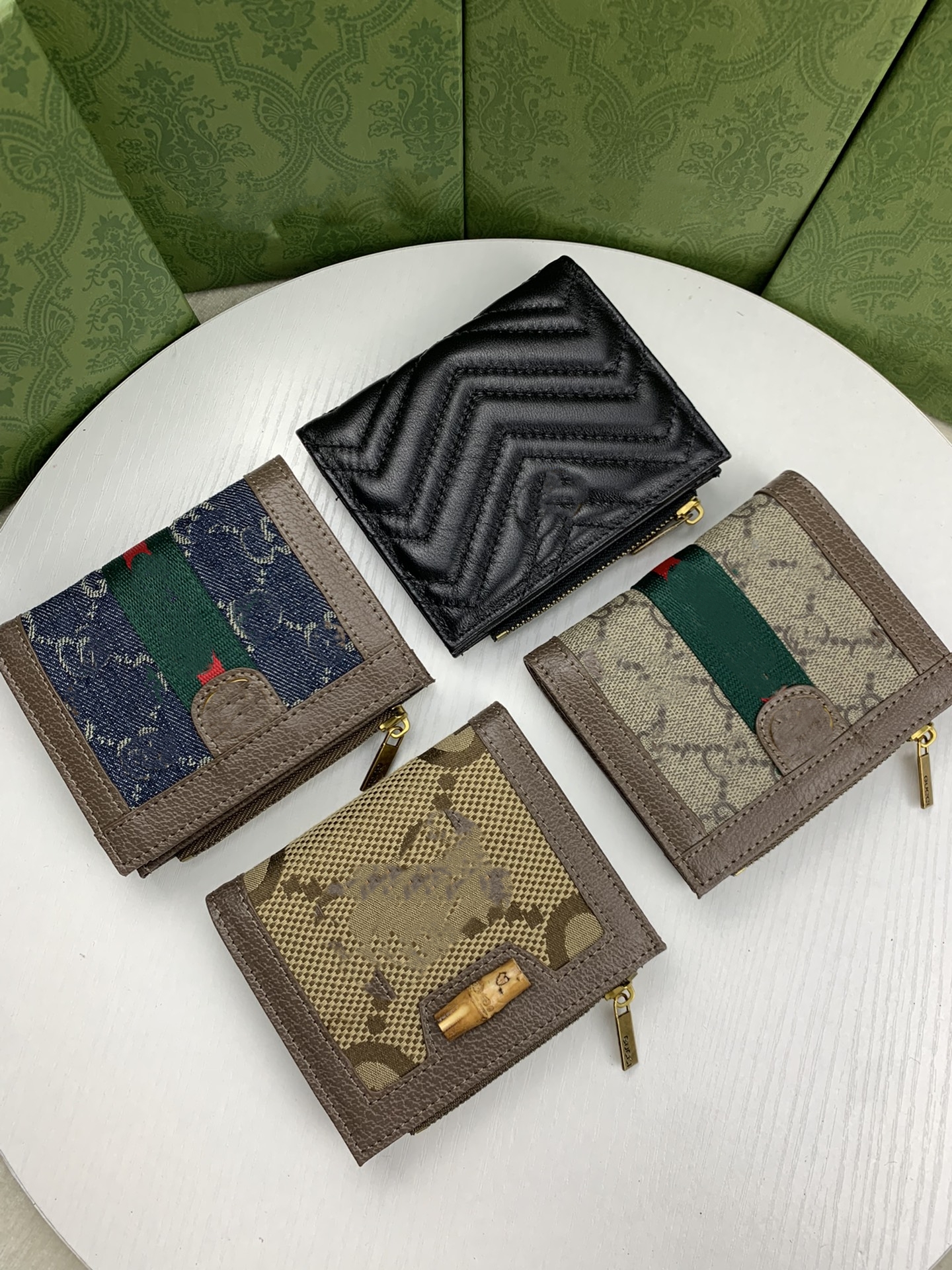 

Luxury Designer Unisex Wallets Classic Metal Buckle Multi slot Zipper Long Clutch Bags Brand Fashion Men's Portable Card Holders Short Wallet Pocket 4 Style