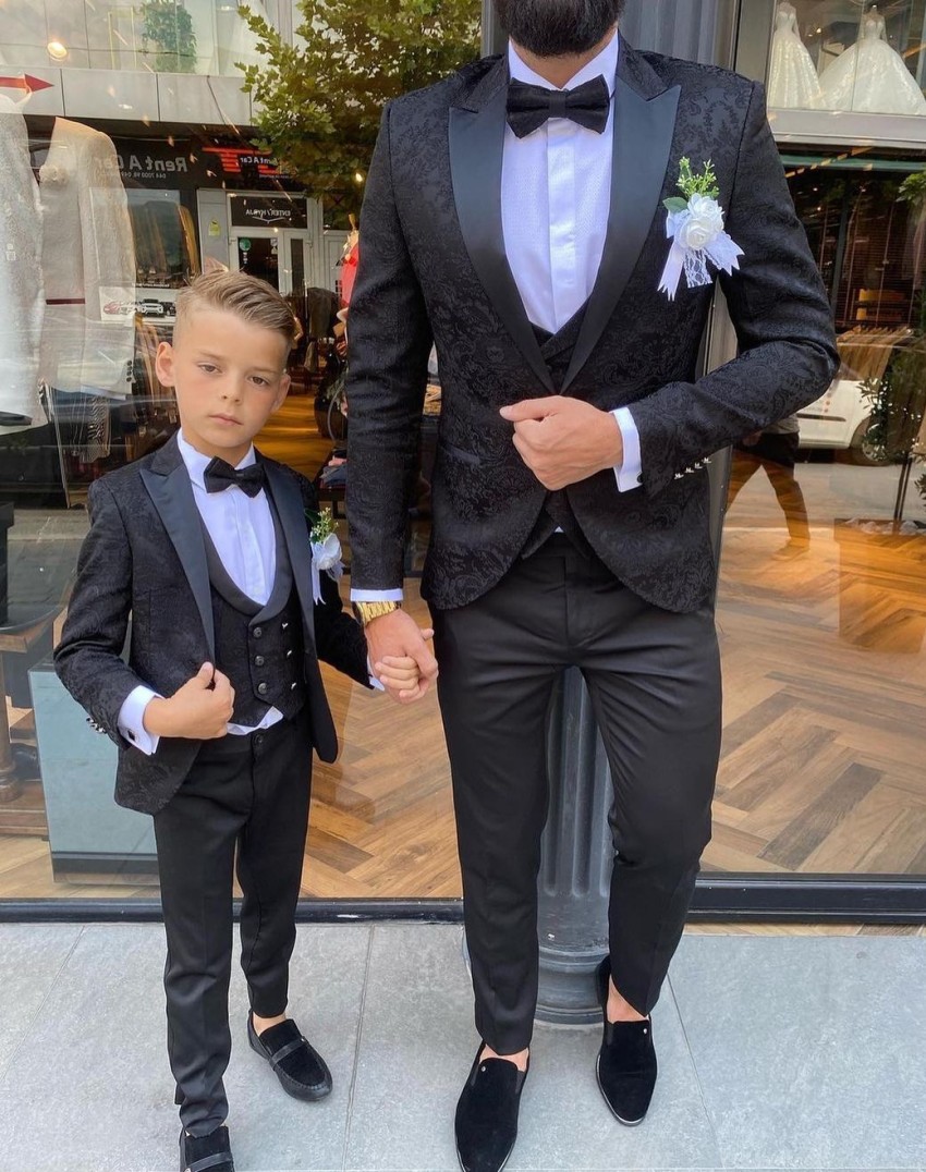 

Fashion Black Butterfly Jacquard Groom Tuxedos Embossed Three-dimensional Pattern Men' Blazer 3 Piece Suits Wedding Dress Prom Clothing Multi-color optional, Same as image