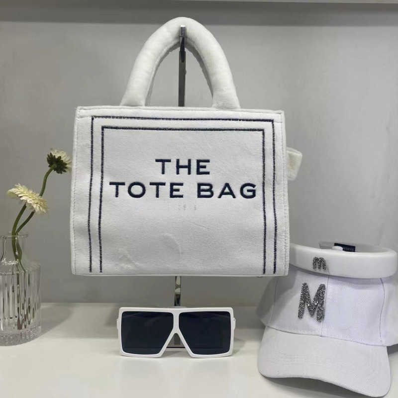 

Women Totes Designer The Tote Bag Embroidered Plush Square Crossbody Shoulder Handbag Mj Trend Set Ladies Bags and Hat, Blue