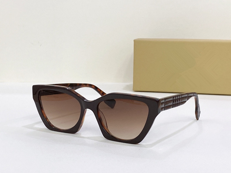 

Sunglasses For Women and Men Summer 4383 Style Anti-Ultraviolet Retro Plate Full Frame Eyeglasses Random Box