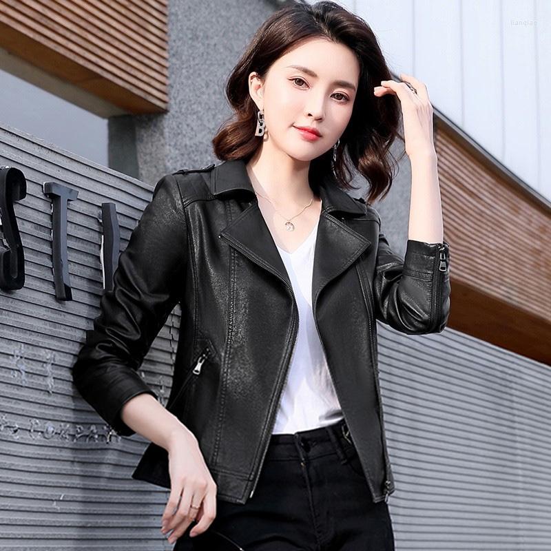 

Women's Leather Women Short Moto Jacket Spring Autumn Fashion Turn-down Collar Slim Waist Sheepskin Split Biker Coat, Black
