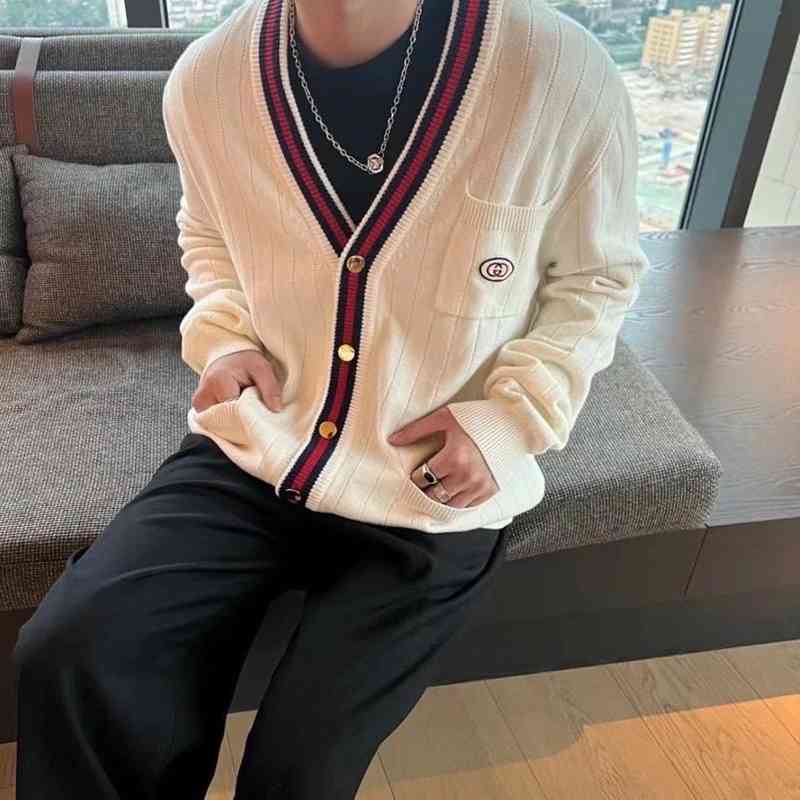 

The correct version of 21s autumn and winter new micro label V-neck red stripe piping cardigan loose round neck sweater for men women, White