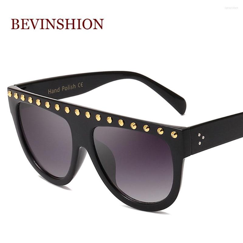 

Sunglasses Italy Luxuty Brand Cool Rivet Big Frame Oversized Women Fashion UV400 Protection Ins One Piece Flat Top Sun Glasses