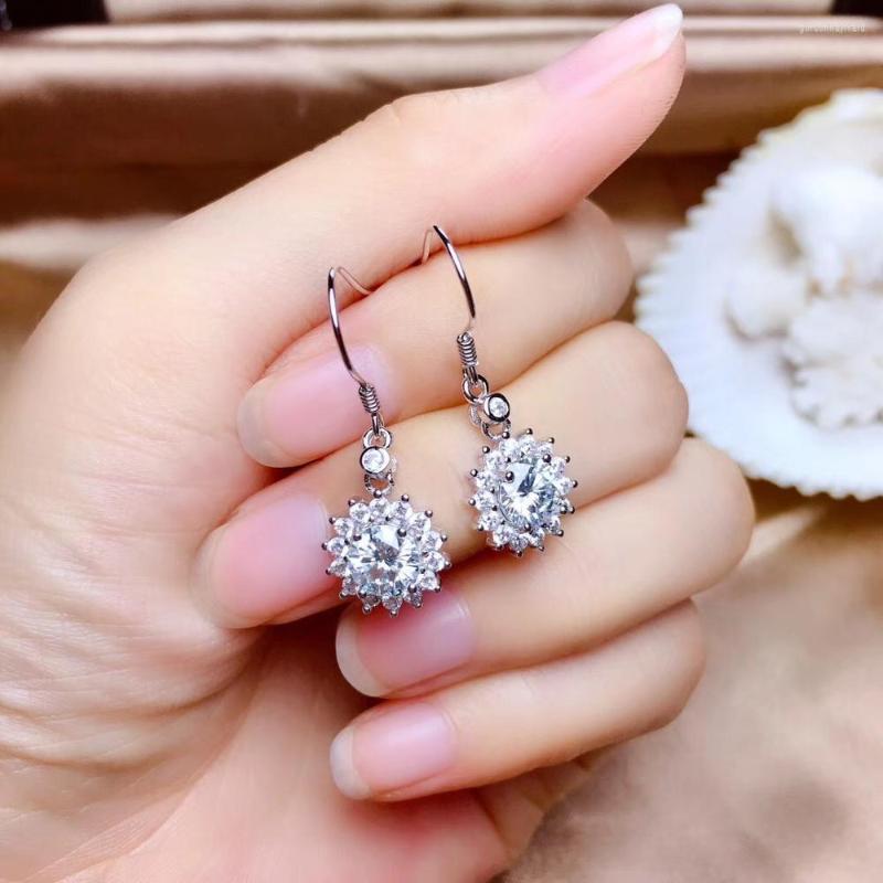 

Dangle Earrings Attractive Shinning Natural Moissanite Gemstone Luxury Character Hook Shiny Gem Better Than Diamond Party Gift
