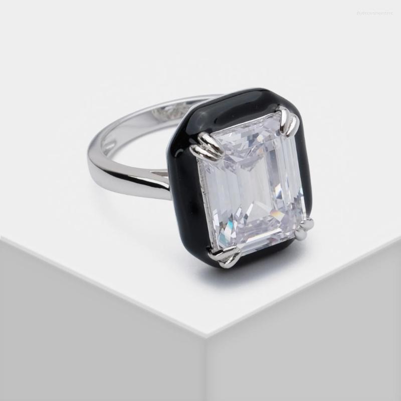 

Cluster Rings Amorita Boutique Square Black Base Simple Elegant Senior Design Ring