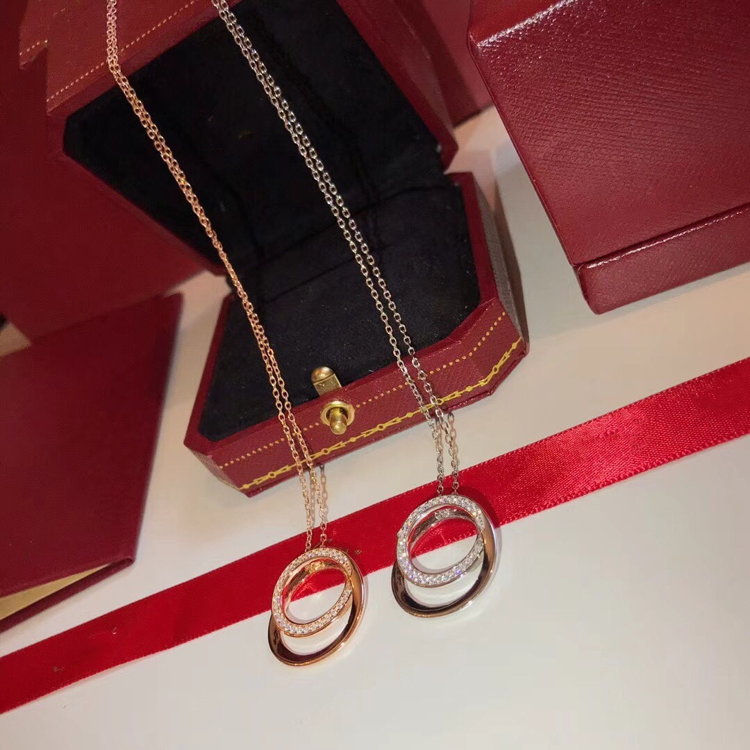 

Luxury Pendant Necklace Vague Designer Double Round Circle Cross Crystal Charm Short Chain Choker For Women Jewelry With Box
