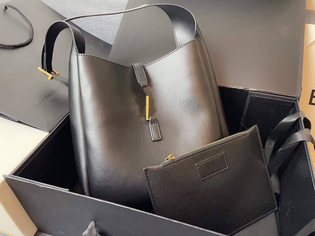 

10ATop-quality Armpit Bag All cowhide Evening bag Luxury Designer Handbags Ladies ShoulderBags LE 5A7 shopping bucket Bags with wallets women hobo clutch, Black