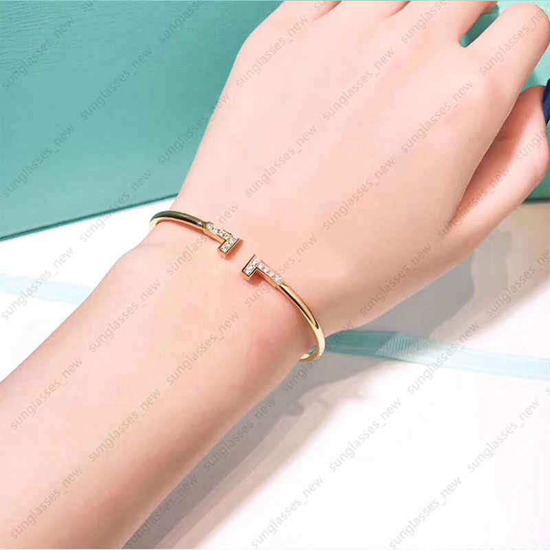 

Designer Bracelet Women Men Bangle Elegant Three Drill Luxury Bracelet Wedding Jewelry Gift
